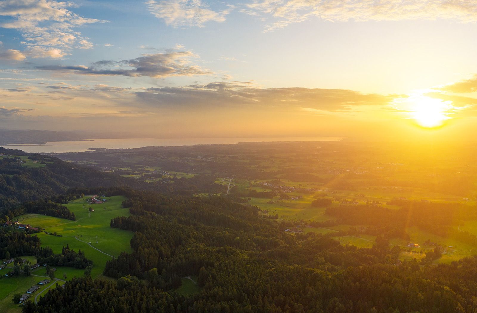 Das Westallgäu bei Sonnenuntergang
